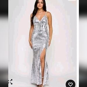 Morgan & Co Juniors' Metallic Print V-Neck Sleeveless Gown Sz 3 Silver Cocktail
